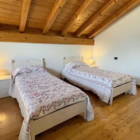 Casa Mirto Apartment *