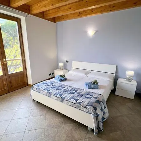 Casa Mirto Apartment Cremia